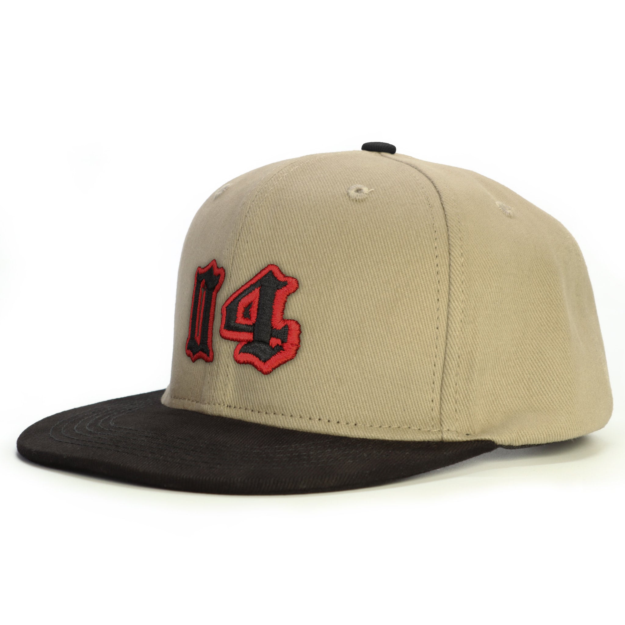 04 Numara Snapback Şapka - bej