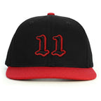 11 Numara Snapback Şapka - kırmızı