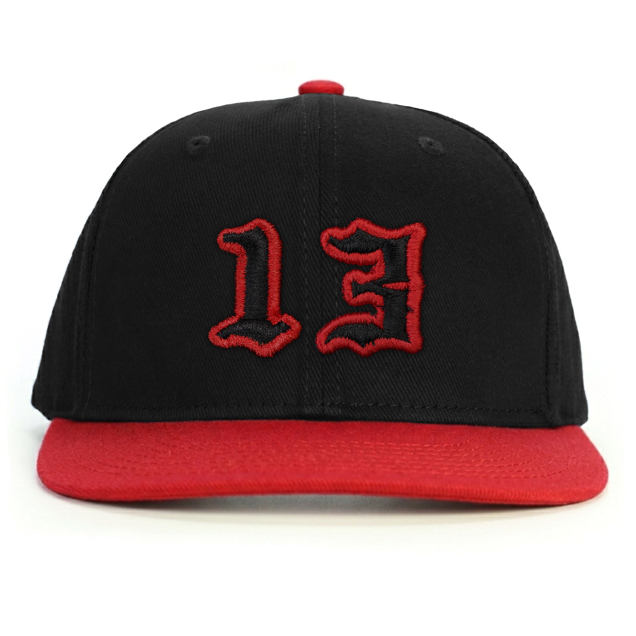 13 Numara Snapback Şapka - kırmızı
