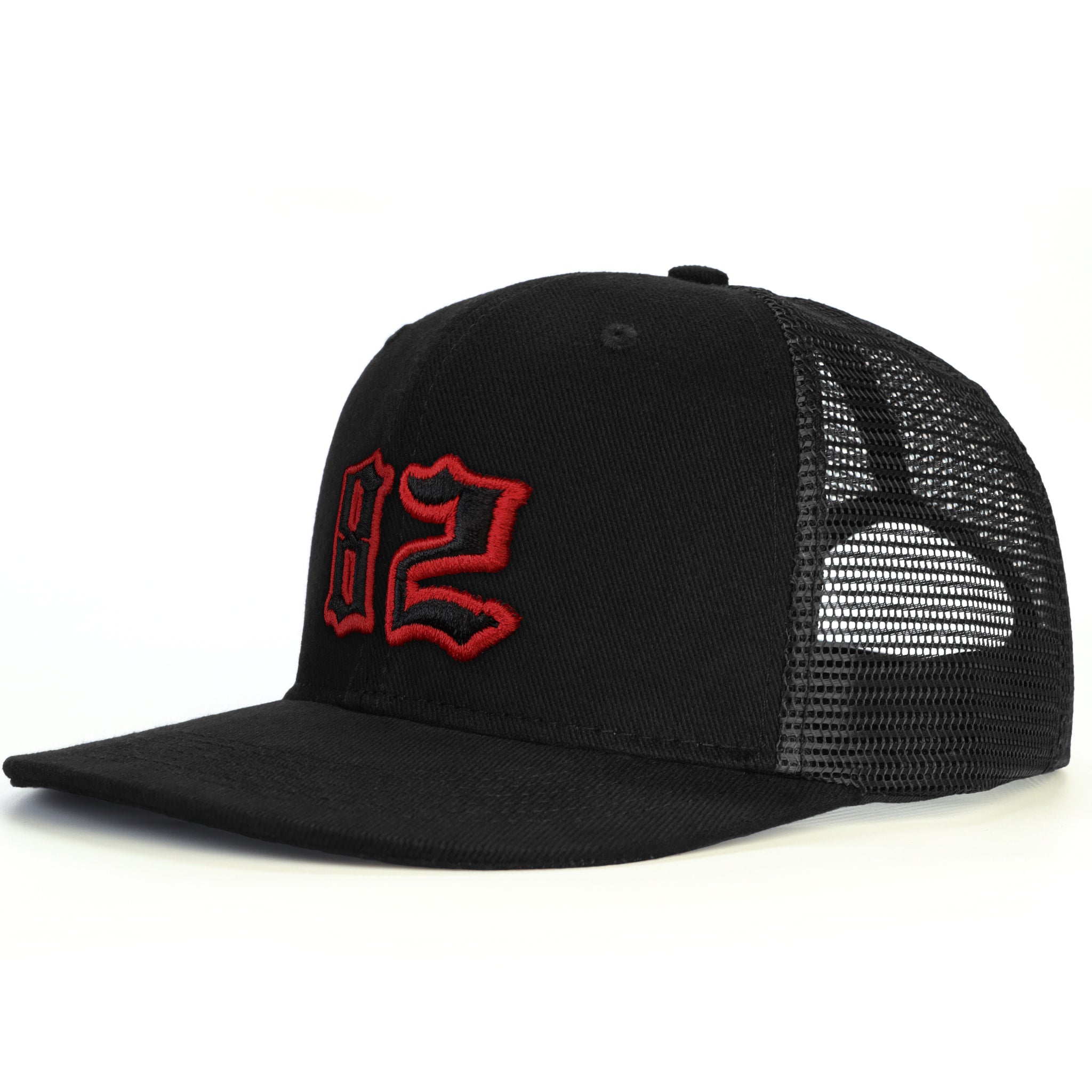 82 Numara Snapback Şapka - siyah
