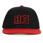 83 Numara Snapback Şapka - kırmızı