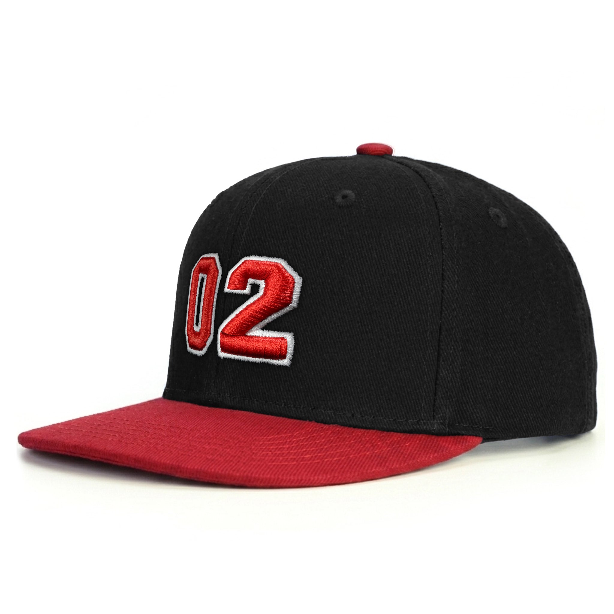 02 Numara Kabartmalı Snapback Şapka - kırmızı